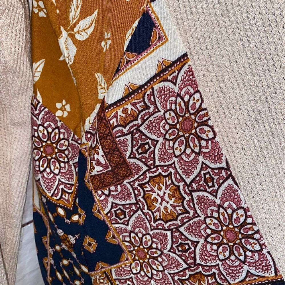 Francesca’s  Blue Rain Cienna Print Keyhole Tie Back Long Sleeve Sweater L - Picture 8 of 13